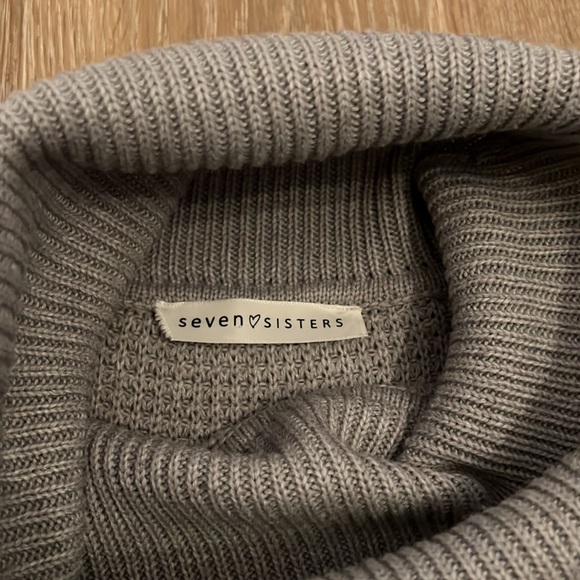 M Boutique Turtle Neck Waffle Sweater - Picture 2 of 4